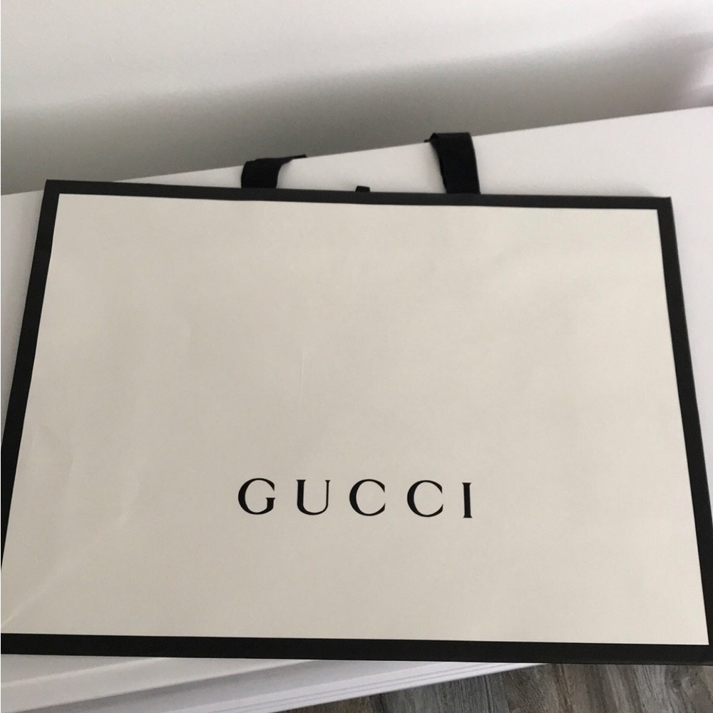 Large Gucci shopping bag